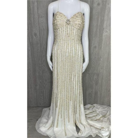 Nwot prima Donna platinum collection rhinestone beaded sleeveless longdress wi